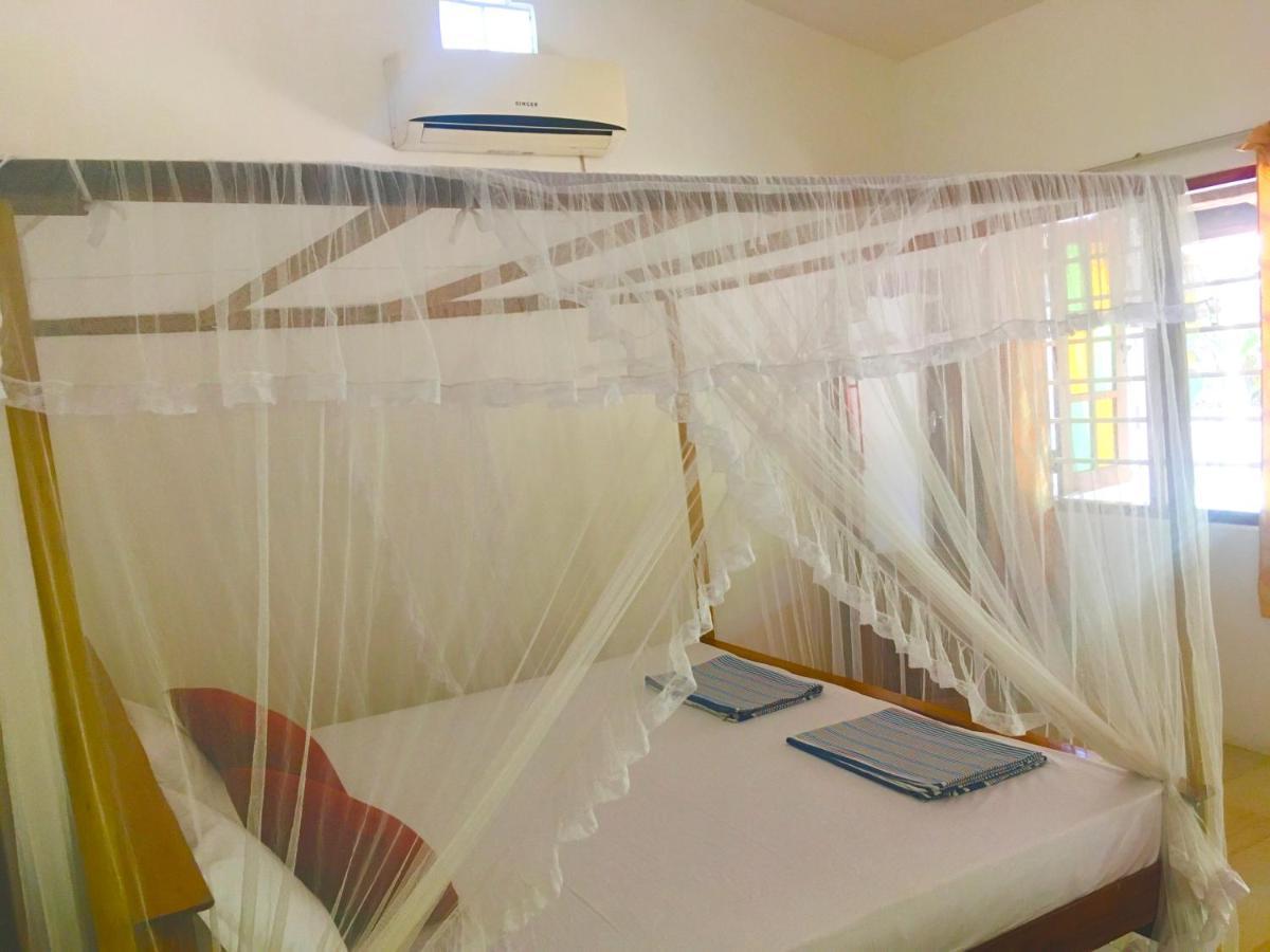 Arachchi Guest House Mirissa Bagian luar foto